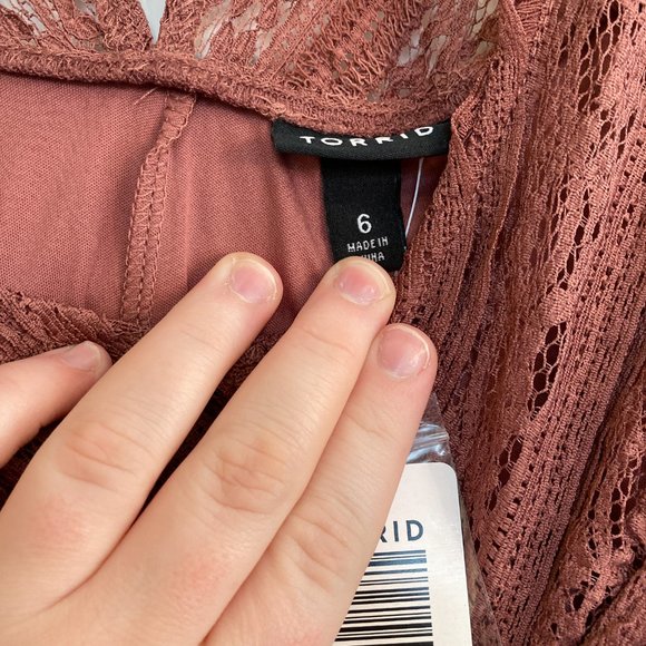 NWT Torrid Lace Top Blouse Size 6 Plus Size Mauve - Picture 3 of 4